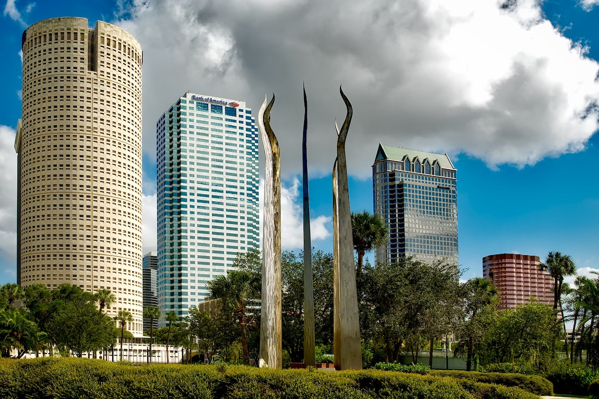 Purchase of a House in Tampa – Rational Decision or Unnecessary Risk?